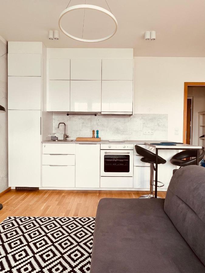White Pearl Studio With Parking In Holesovice Prag Dış mekan fotoğraf